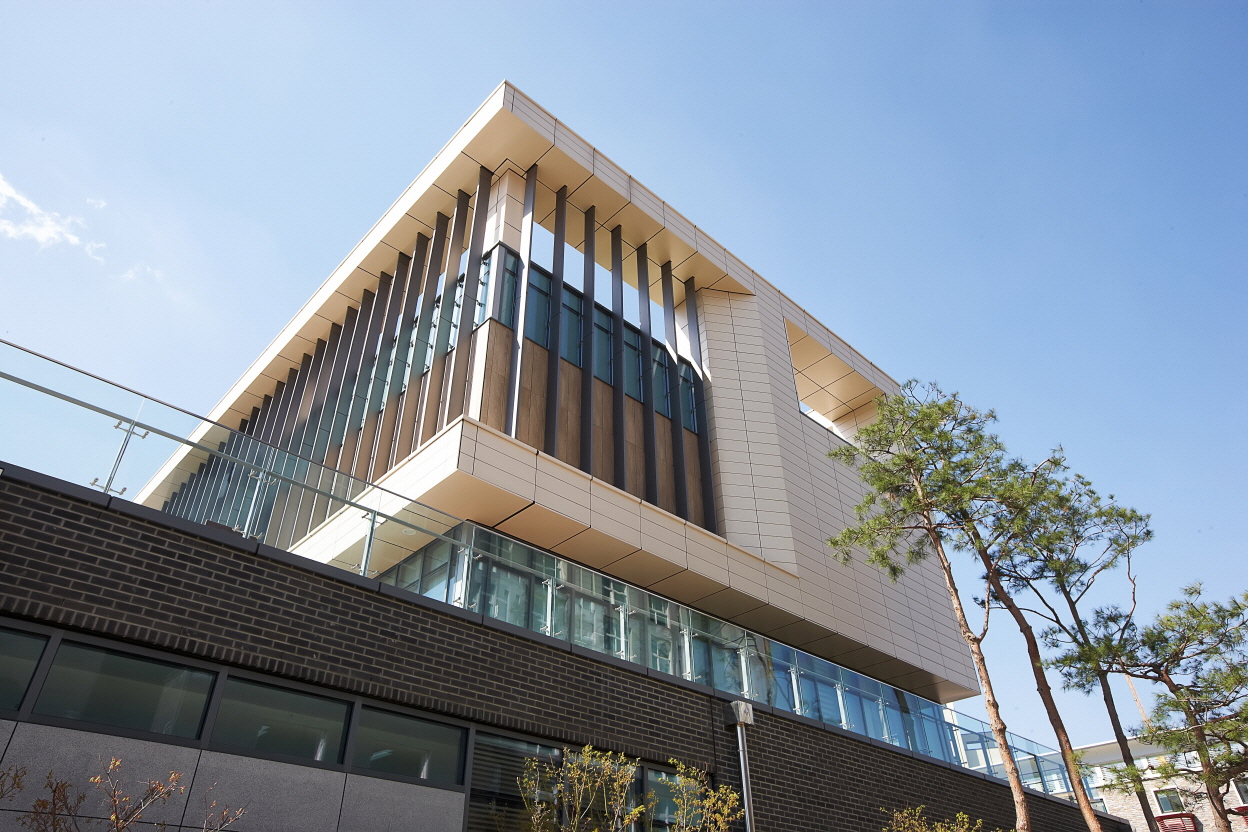 1890374708_i8XrtMP5_e7502a4673e861eeca5fb623c3f073bead76bd73.jpg 이미지크게보기