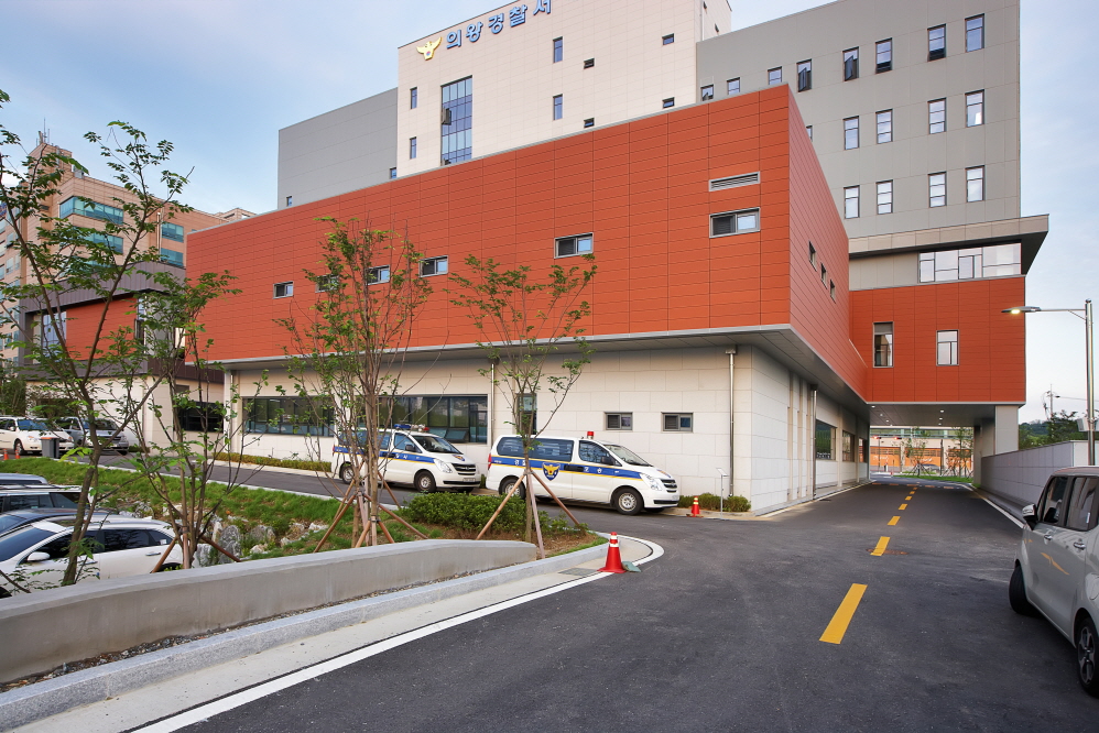 1030043947_VdEg3vOy_a71dd9edfa66e77d9e1045abd5624c64b8076a9b.jpg 이미지크게보기