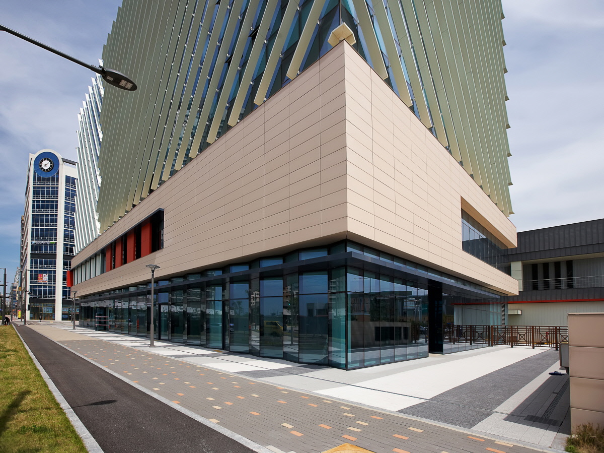 1930757131_RLaCD83N_5983174ce16fa4b8e278f719ac294886d8744333.jpg 이미지크게보기