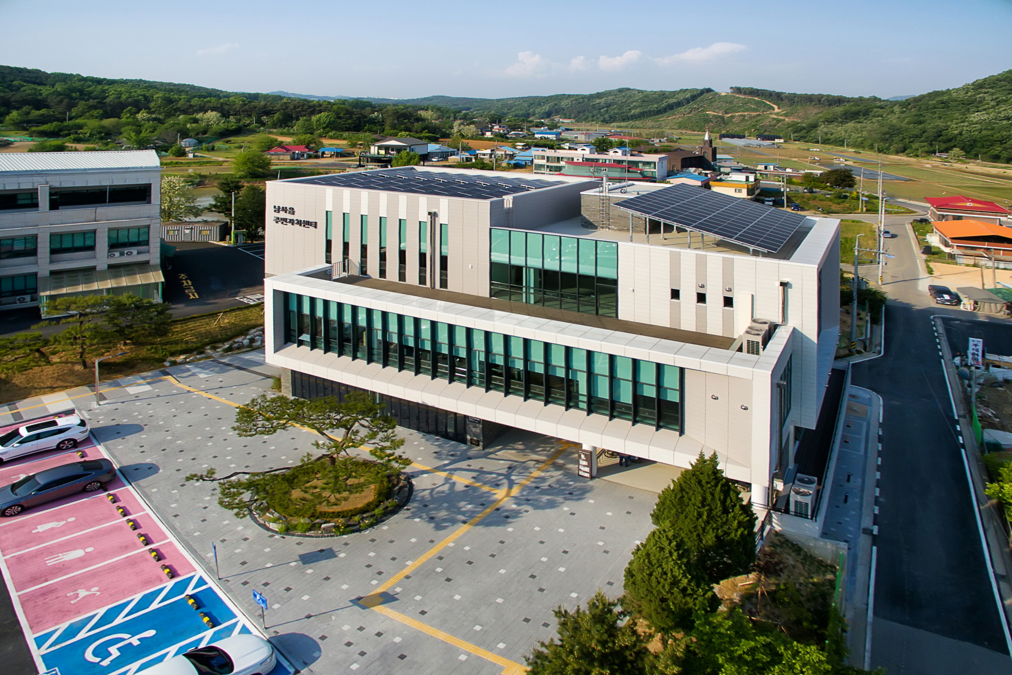 1930757131_Y36HZRM5_909f972673c831f16e36141bef1cfc594ab9d4ec.jpg 이미지크게보기