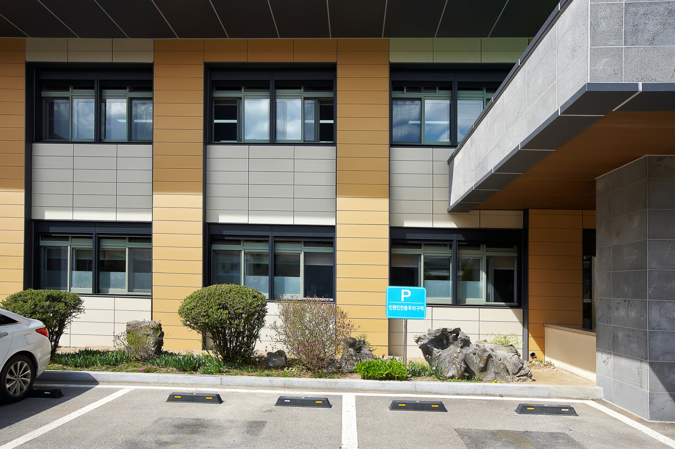 1930757131_hMDLZb0m_98b36b3f0fdaca05023bdc4312ec6306d60f0981.jpg 이미지크게보기