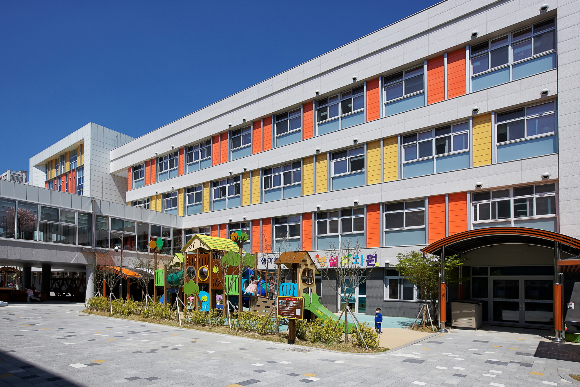 1930757131_kXBYmprW_2f95c3fd77c711b2283bf76e751ddefd7cce8343.jpg 이미지크게보기