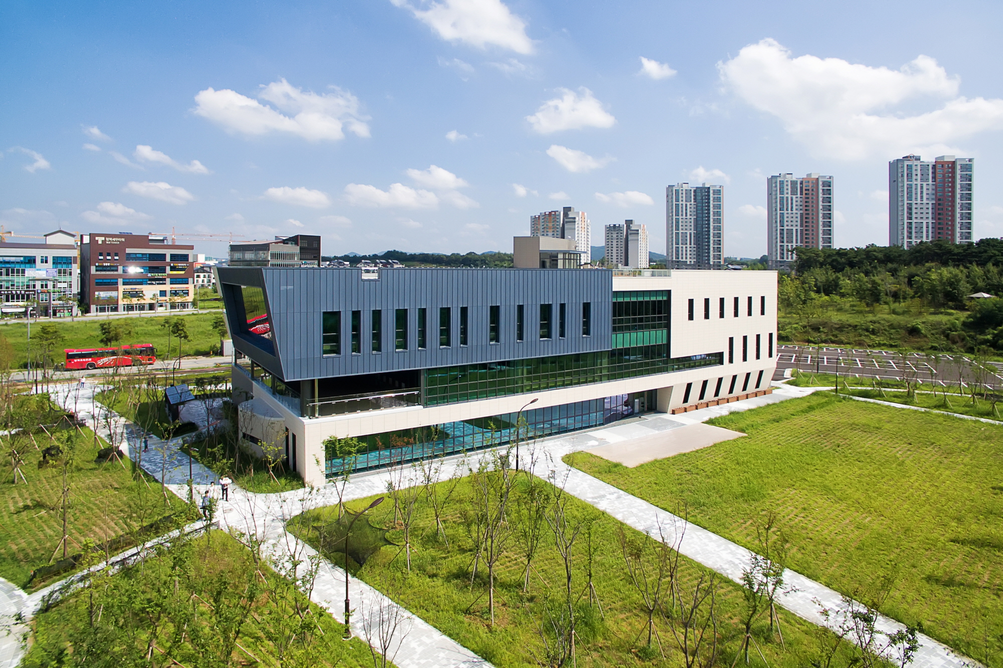 2038240421_WAfp6Gzl_710148716e7cac9ede83ee6894d312b34a66547c.jpg 이미지크게보기