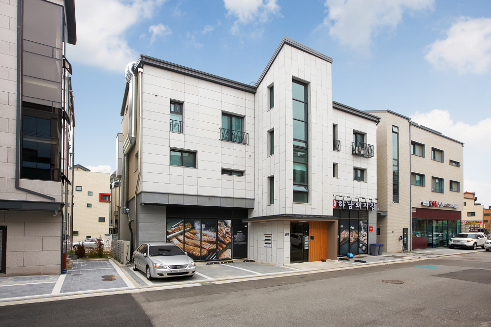 1030043947_7aJBWMIY_8f821f15f0e1a5bdb40afdec63a7f311c89c28c8.jpg 이미지크게보기