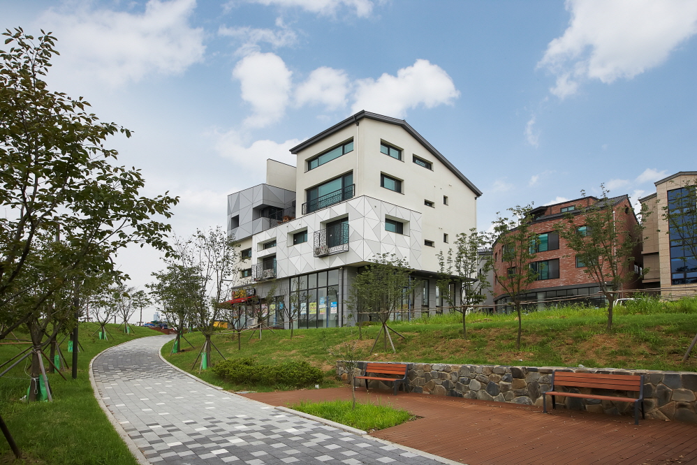 1030043947_uqJr3G1s_7a2d2773f6544116689b0f025fb5ec80d3a8c3a6.jpg 이미지크게보기