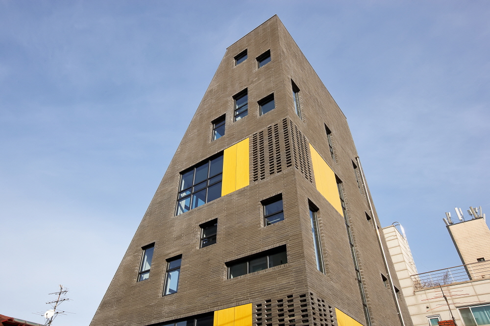 1890374708_BJpNydQi_c1f33169fb30f5e3c30c596dc99eb9339bd31e1a.jpg 이미지크게보기