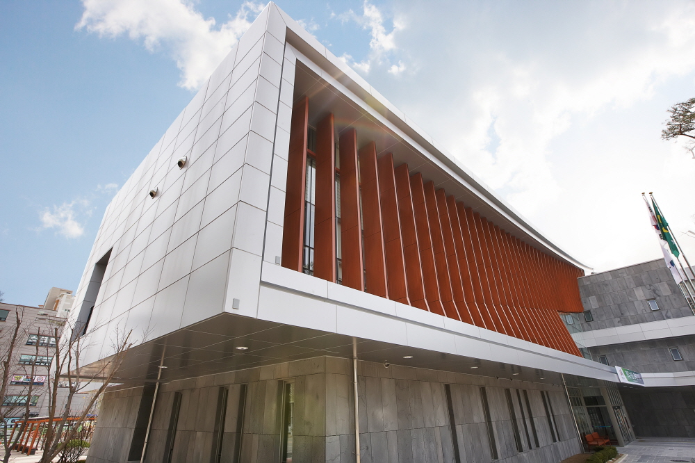 1890374708_r5XELaok_637212d06974323ddfe78c95f0a01f9a81bebfe7.jpg 이미지크게보기