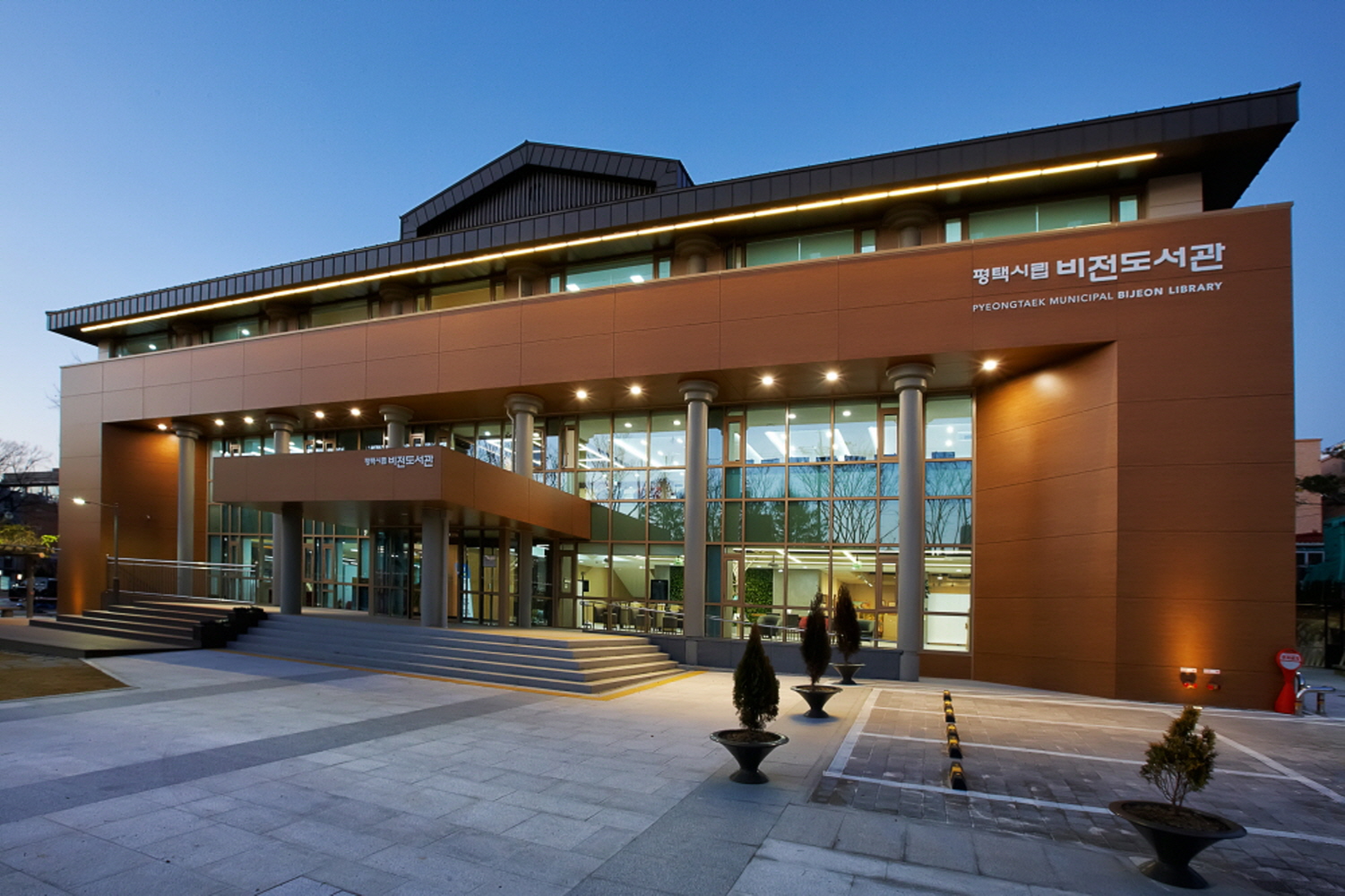 1930757131_SuF4Zec1_a003638e7b0c8a59476355cf2b9d326c76c94edb.jpg 이미지크게보기